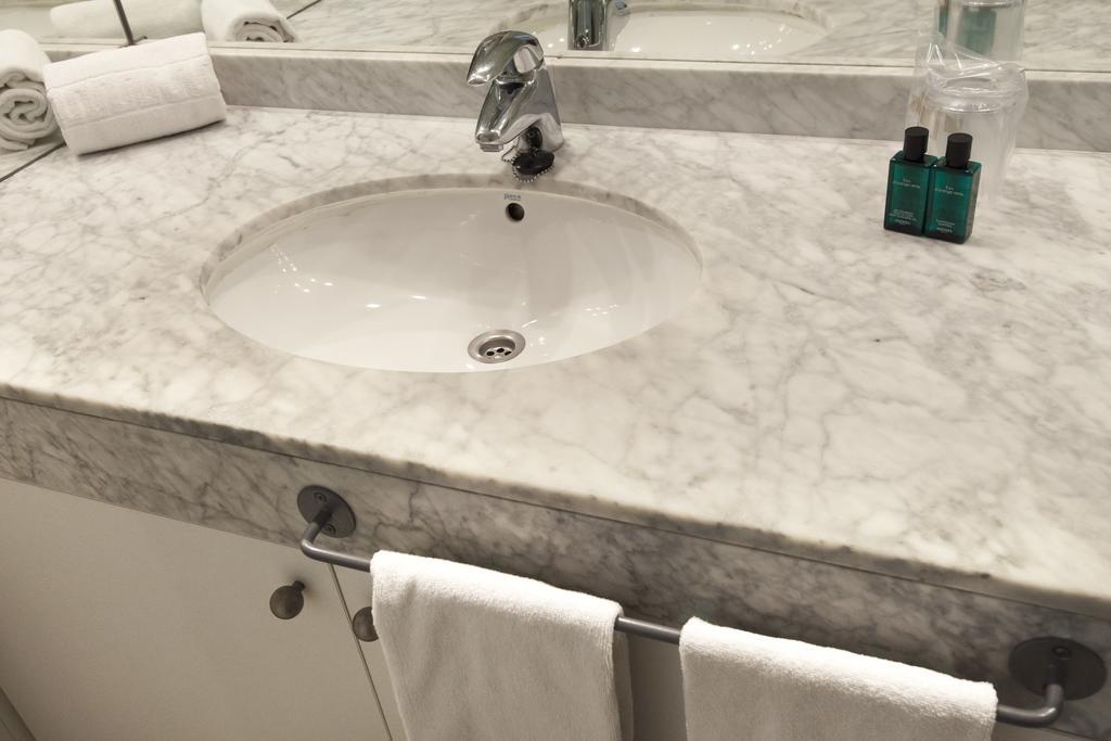 Splendom Suites Pau Claris Barcelona Luaran gambar